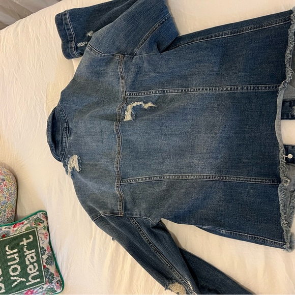 Hollister Jean Jacket - Picture 2 of 2